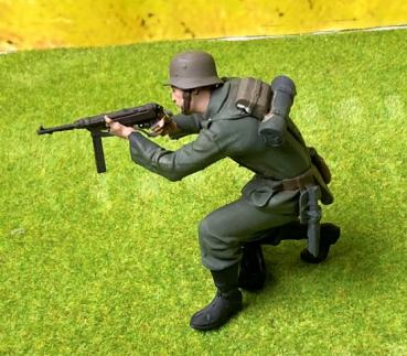 Deutsche Figur TF-B4 unbemalt 1:16