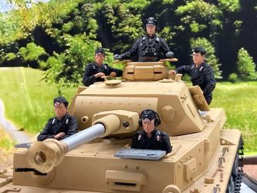 5 Figure für Panzer III-IV handbemalt 1:16