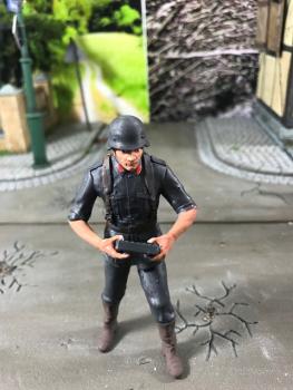 Handbemalt Deutscher Soldat Pak 1:16 ( FMS-6)