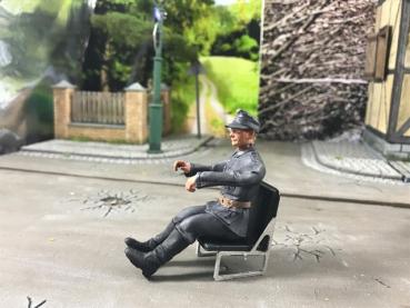Fahrer Figur für Kübelwagen 1:16 unbemalt