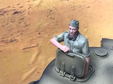 Afrika Korps Deutsche Panzerbesatzung 1:16 ( AFW-4)unbemalt