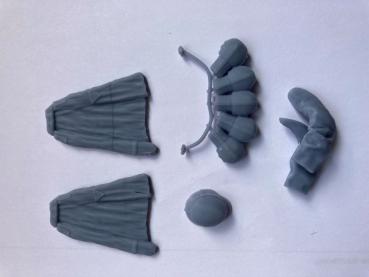 2 Jacker , Schuhe ,Stahlhelm und Feldflascher  1:16
