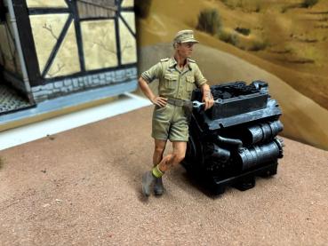 ASIATAM Deutsche Figur 1:16 handbemalt