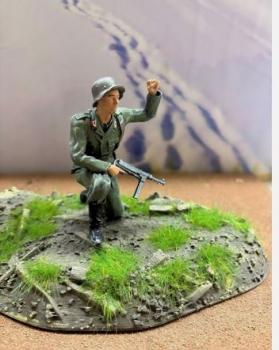 ASIATAM Deutsche Figur 1:16 undbemalt