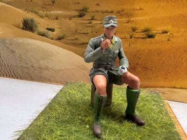 Afrika Korps Deutsche Panzerbesatzung 1:16 ( AF-12) unbemalt